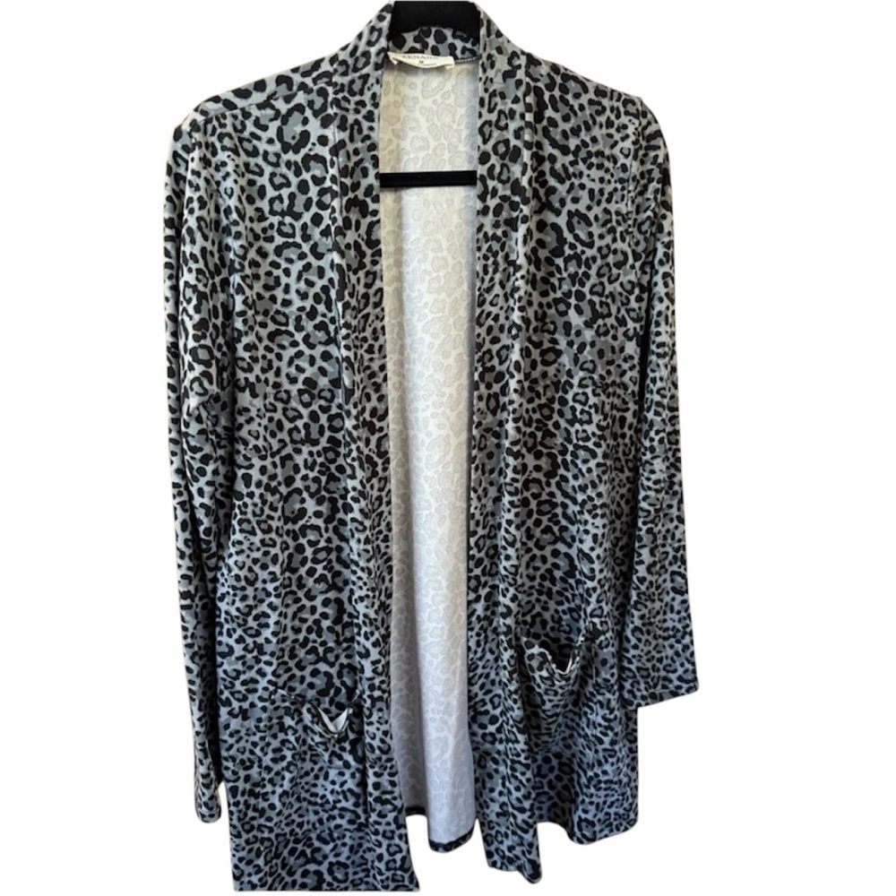 Zenana Outfitters Gray & Black Leopard Print Cardigan